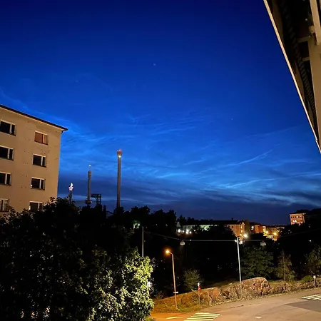 Kaunis Yksioe Parvekkeella Helsinky
